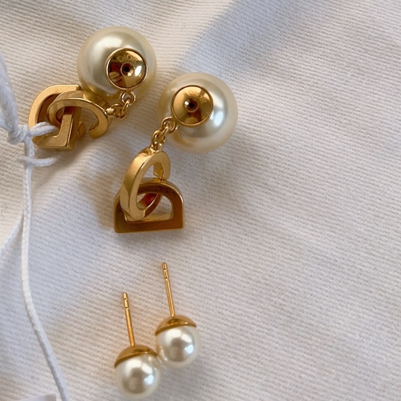 Dior Tribales Earrings Gold-Finish Metal and White Resin Pearls - Picture 6 of 16